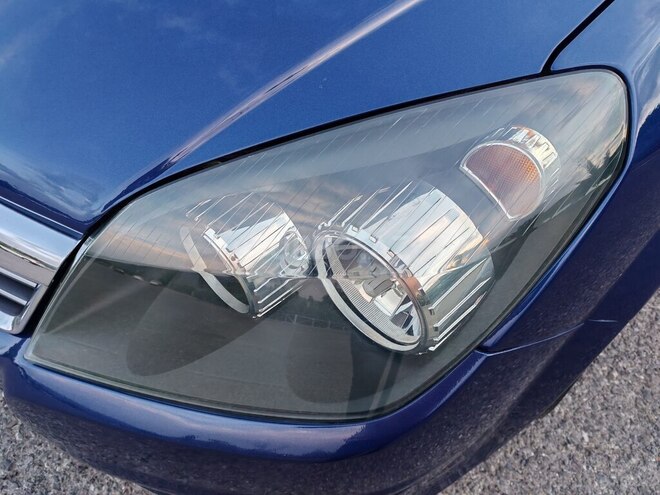 Opel Astra 2009, 279,400 km - 1.4 l - Şəki
