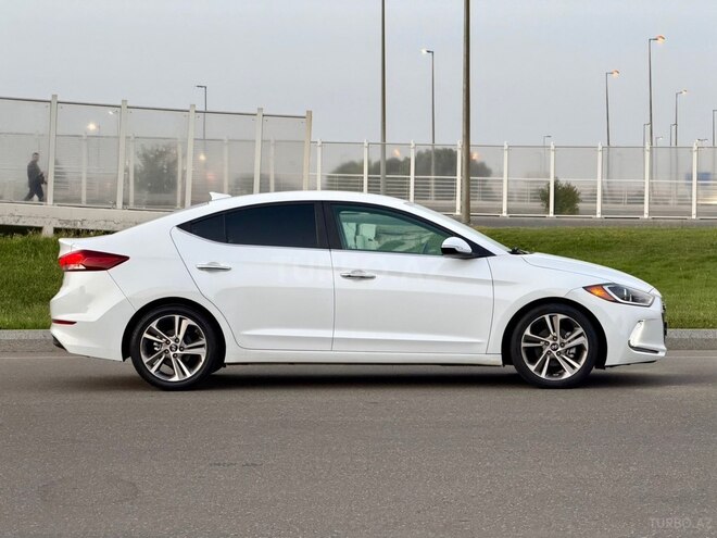 Hyundai Elantra 2016, 81,200 km - 2.0 l - Bakı