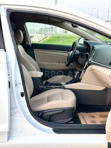 Hyundai Elantra 2016, 81,200 km - 2.0 l - Bakı
