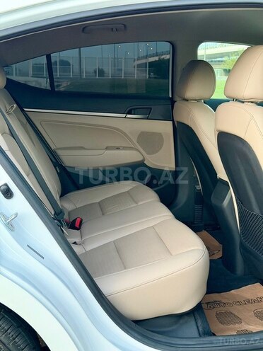Hyundai Elantra 2016, 81,200 km - 2.0 l - Bakı