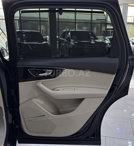 Audi Q7 2017, 126,700 km - 3.0 l - Bakı