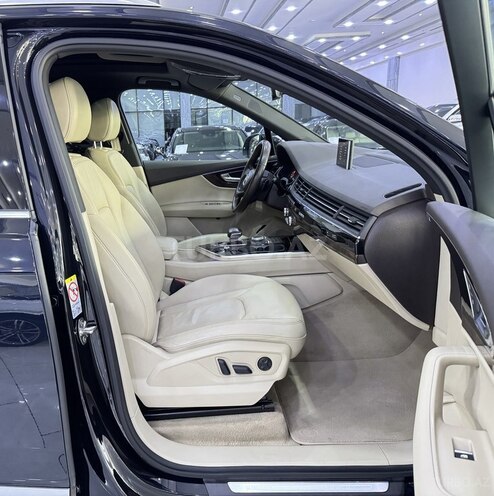 Audi Q7 2017, 126,700 km - 3.0 l - Bakı