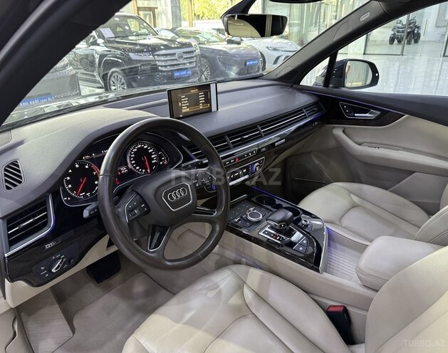 Audi Q7 2017, 126,700 km - 3.0 l - Bakı