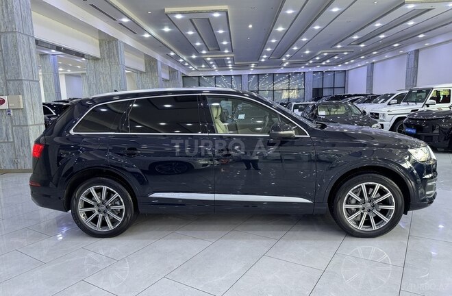 Audi Q7 2017, 126,700 km - 3.0 l - Bakı