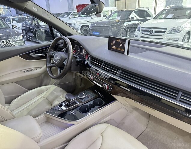 Audi Q7 2017, 126,700 km - 3.0 l - Bakı