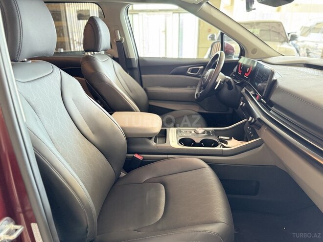 Kia Carnival 2025, 9,900 km - 1.6 l - Bakı