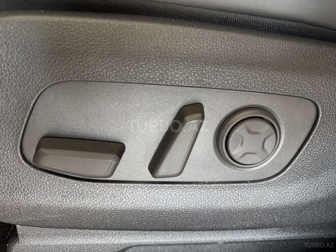 Kia Carnival 2025, 9,900 km - 1.6 l - Bakı