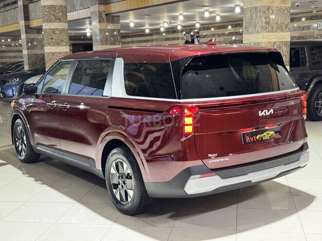 Kia Carnival 2025, 9,900 km - 1.6 l - Bakı