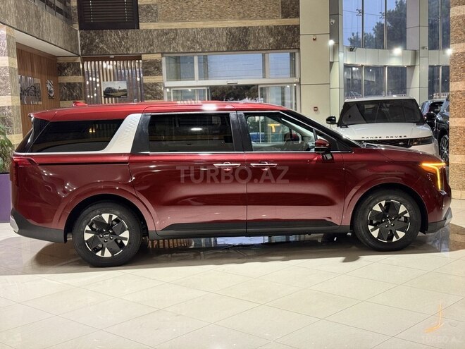 Kia Carnival 2025, 9,900 km - 1.6 l - Bakı