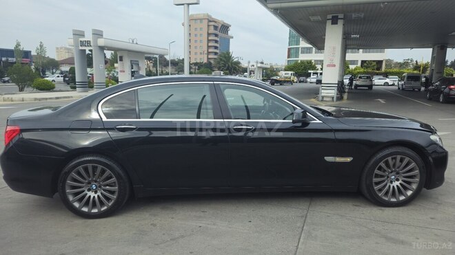BMW 750 2011, 192,000 km - 4.4 l - Bakı