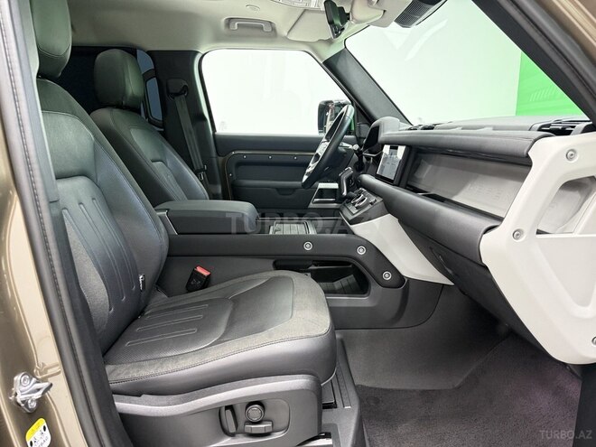 Land Rover Defender 2020, 22,300 km - 2.0 л - Bakı