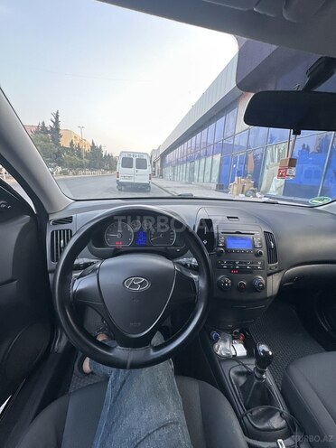Hyundai i30 2008, 250,000 km - 1.4 л - Sumqayıt