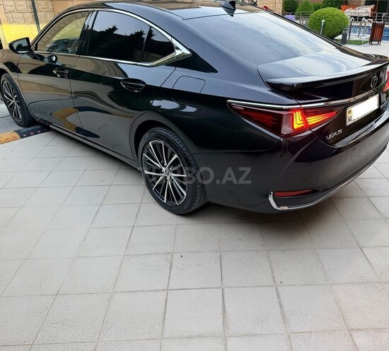 Lexus ES 300h 2023, 41,000 km - 2.5 l - Bakı