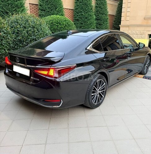 Lexus ES 300h 2023, 41,000 km - 2.5 l - Bakı
