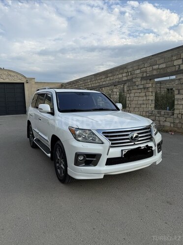 Lexus LX 570 2013, 181,000 km - 5.7 l - Xudat