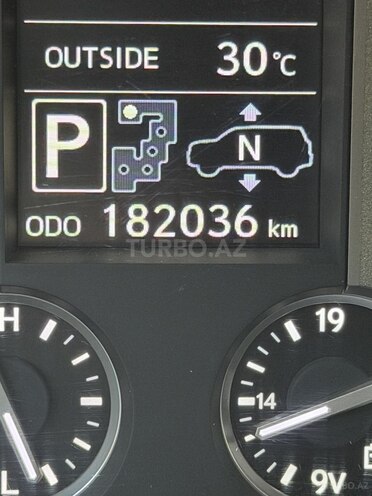Lexus LX 570 2013, 181,000 km - 5.7 l - Xudat