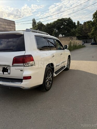 Lexus LX 570 2013, 181,000 km - 5.7 l - Xudat