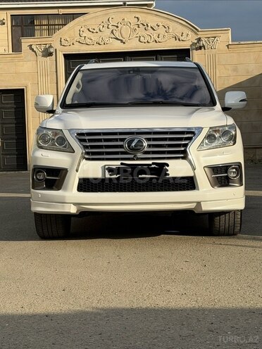 Lexus LX 570 2013, 181,000 km - 5.7 l - Xudat