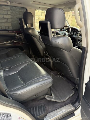 Lexus LX 570 2013, 181,000 km - 5.7 l - Xudat