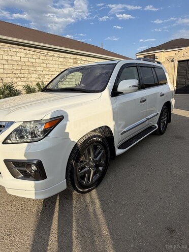 Lexus LX 570 2013, 181,000 km - 5.7 l - Xudat