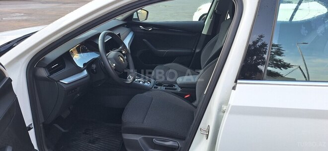 Skoda Octavia 2021, 950 km - 1.4 l - Bakı