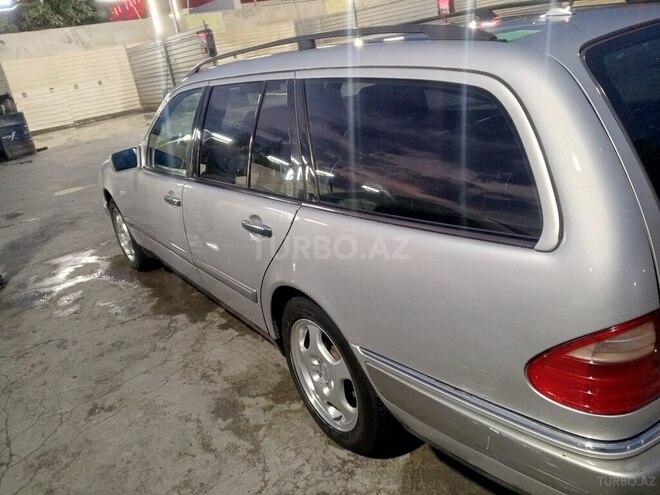 Mercedes E 240 1999, 425,000 km - 2.4 l - Bakı