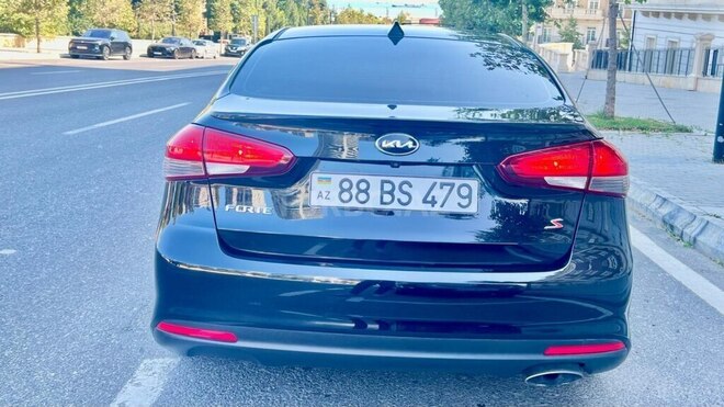 Kia Forte 2016, 214,043 km - 2.0 l - Bakı