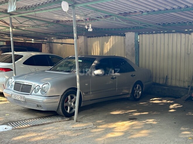Mercedes E 240 1999, 460,000 km - 2.4 l - Bakı