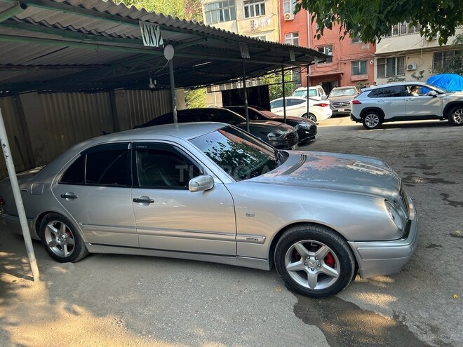 Mercedes E 240 1999, 460,000 km - 2.4 l - Bakı