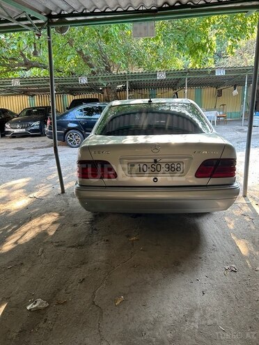 Mercedes E 240 1999, 460,000 km - 2.4 l - Bakı