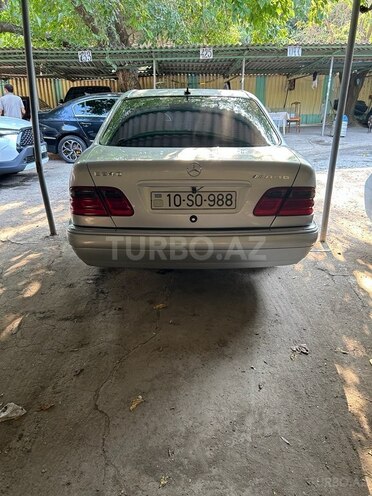 Mercedes E 240 1999, 460,000 km - 2.4 l - Bakı
