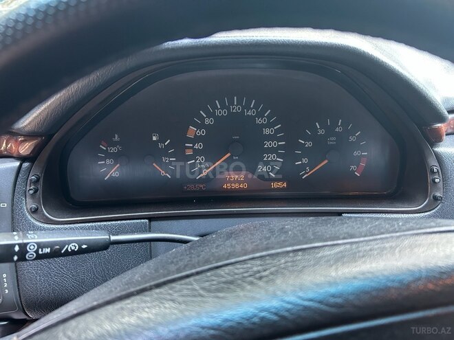 Mercedes E 240 1999, 460,000 km - 2.4 l - Bakı