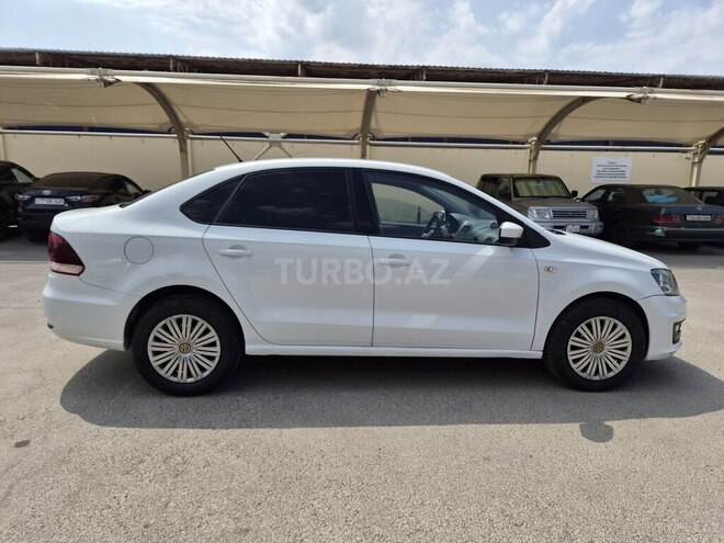 Volkswagen Polo 2018, 156,146 km - 1.6 л - Bakı