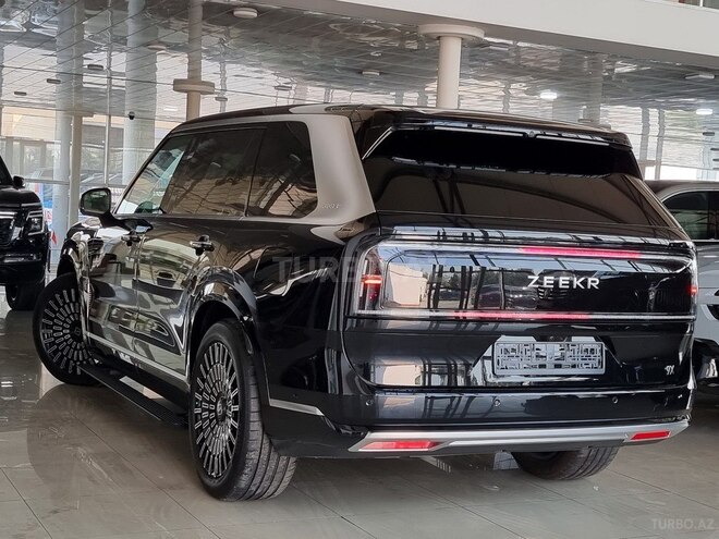 ZEEKR  2025, 9,500 km - 2.0 l - Bakı