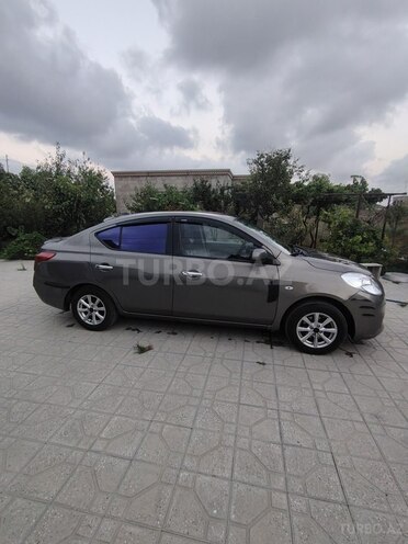 Nissan Sunny 2012, 320,000 km - 1.5 l - Bakı