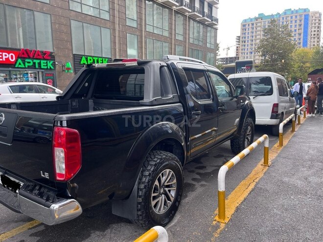 Nissan Navara 2014, 248,000 km - 2.5 л - Bakı