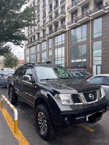 Nissan Navara 2014, 248,000 km - 2.5 л - Bakı