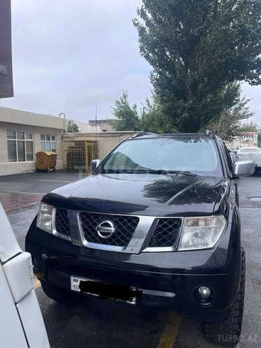 Nissan Navara 2014, 248,000 km - 2.5 л - Bakı