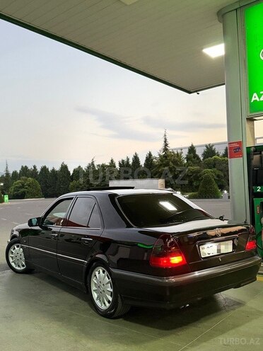Mercedes C 200 1999, 380,000 km - 2.0 l - Qazax