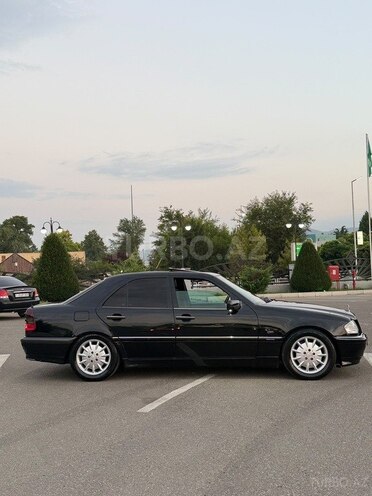 Mercedes C 200 1999, 380,000 km - 2.0 l - Qazax