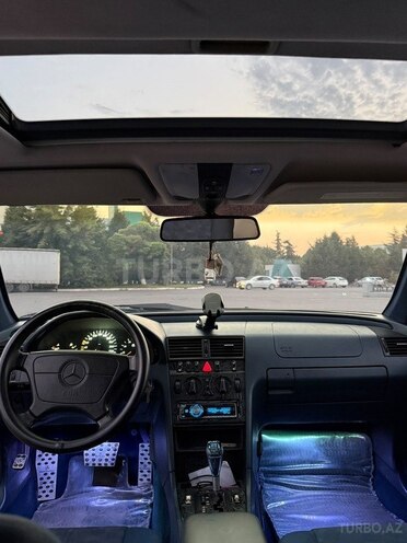 Mercedes C 200 1999, 380,000 km - 2.0 l - Qazax