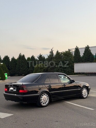 Mercedes C 200 1999, 380,000 km - 2.0 l - Qazax