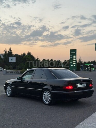 Mercedes C 200 1999, 380,000 km - 2.0 l - Qazax