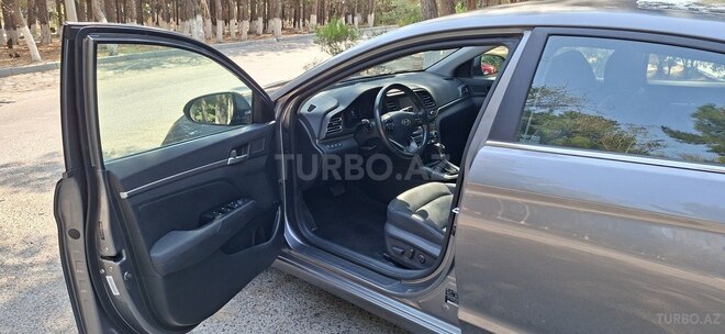 Hyundai Elantra 2018, 115,068 km - 2.0 l - Bakı