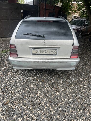 Mercedes C 240 1998, 365,121 km - 2.4 л - Quba