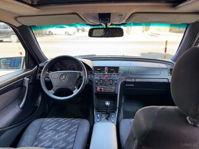 Mercedes C 180 1999, 300,000 km - 1.8 l - Bakı