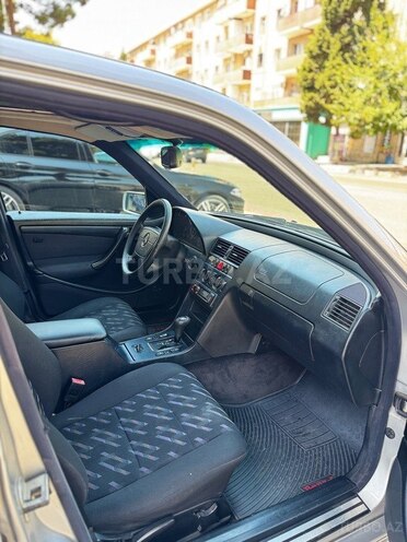 Mercedes C 180 1999, 300,000 km - 1.8 l - Bakı