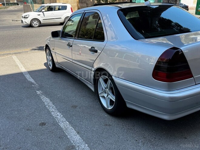 Mercedes C 180 1999, 300,000 km - 1.8 l - Bakı