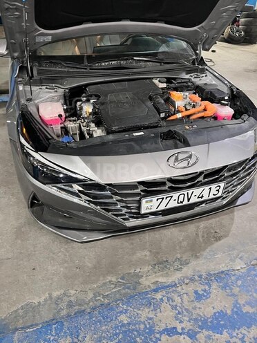 Hyundai Elantra 2023, 28,400 km - 1.6 l - Bakı