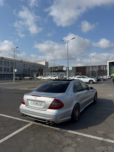 Mercedes E 240 2002, 206,000 km - 2.6 l - Bakı